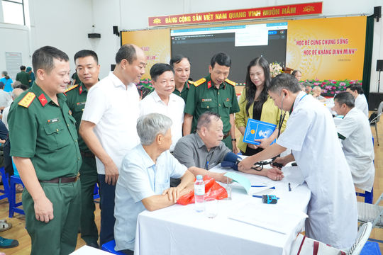 Nghĩa tình tháng 7 ở phường Định Công