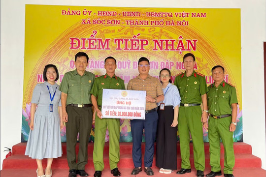 Xã Sóc Sơn tiếp nhận hơn 100 triệu đồng Quỹ “Đền ơn đáp nghĩa”