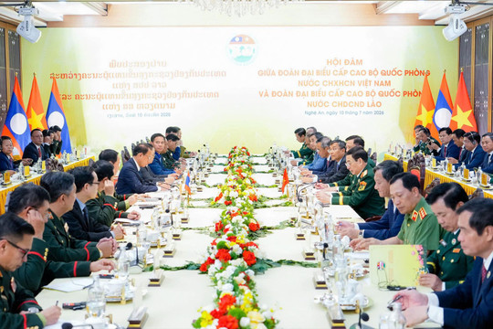 Hội đàm giữa đoàn đại biểu cấp cao Bộ Quốc phòng hai nước Việt Nam - Lào
