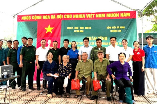 Xã Tam Hưng: 400 người có công với cách mạng được khám sức khoẻ miễn phí