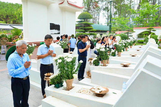 Hà Nội luôn đi đầu trong công tác đền ơn đáp nghĩa