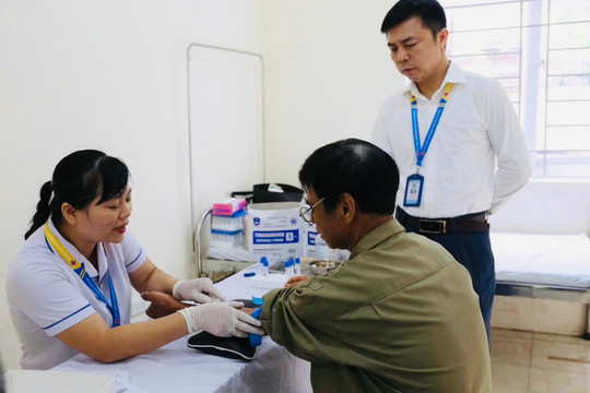 Xã Sóc Sơn khám sức khỏe miễn phí cho hơn 700 người có công