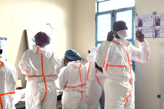 Mỹ cấm công dân bay thẳng từ Congo về nước vì dịch Ebola