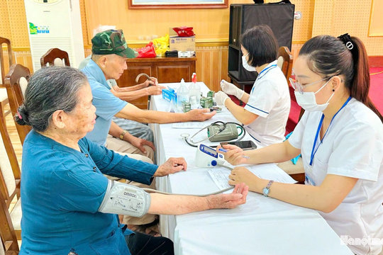 Xã Đại Thanh khám sức khỏe miễn phí cho người có công nhân dịp 27-7
