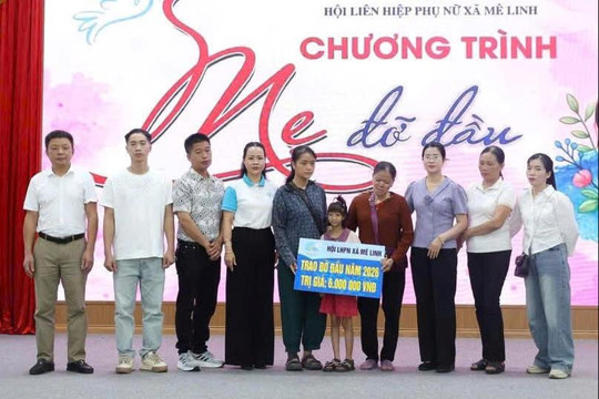Bé gái mồ côi ở Mê Linh nhận hỗ trợ 610 triệu đồng từ chương trình "Mẹ đỡ đầu"