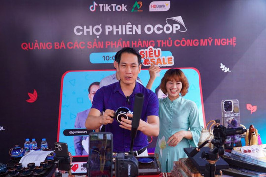 Livestream bán hàng cần được chuẩn hóa để phát triển bền vững