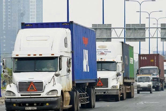 Báo động tình trạng “già hoá”, thiếu hụt lái xe đầu kéo, xe chở khách