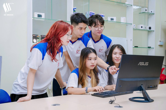 Ngành học STEM lên ngôi: Khi người trẻ chọn "đón đầu" tương lai