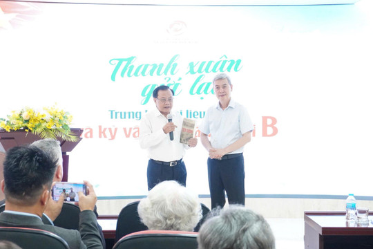 “Thanh xuân gửi lại” - Những ký ức không bao giờ phai về thế hệ đi B