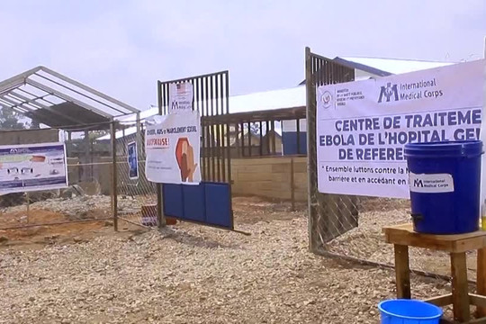 Congo đối mặt nguy cơ dịch Ebola lan rộng do hoạt động mai táng
