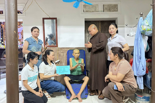 Người cha hai con nhỏ mắc ung thư gan giai đoạn cuối cần được trợ giúp