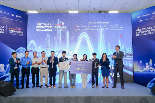 Vinh danh đội thi AI xuất sắc giải bài toán thực tế Việt Nam