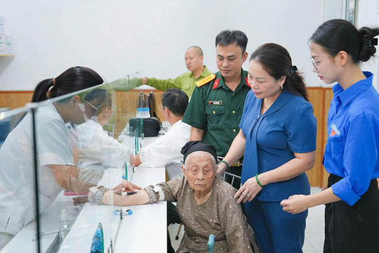 Trọn nghĩa với người có công