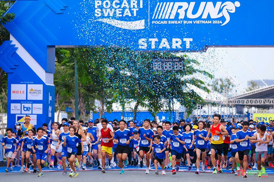 Giải chạy chuyên nghiệp quốc tế Pocari Sweat Run lần đầu đến Hà Nội