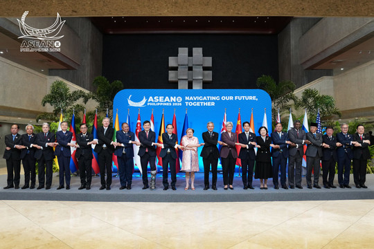 Việt Nam đề cao vai trò trung tâm của ASEAN tại loạt hội nghị cấp cao khu vực