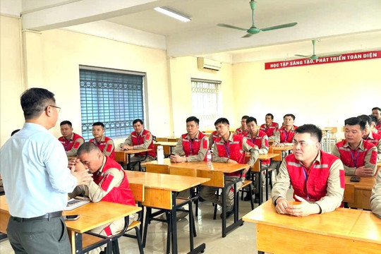 Lần đầu tiên tổ chức kiểm tra kỹ năng nghề ô tô E-7-3 tại Việt Nam