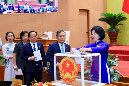 Từ nghị trường đến cuộc sống: Chuyển động sau kỳ họp thứ năm HĐND thành phố Hà Nội