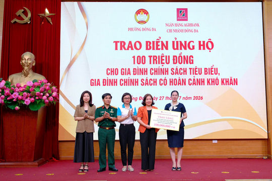 Phường Đống Đa trao quà tri ân 155 gia đình chính sách