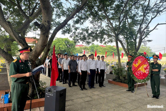 Xã Vĩnh Thanh dâng hương tưởng niệm các Anh hùng liệt sĩ