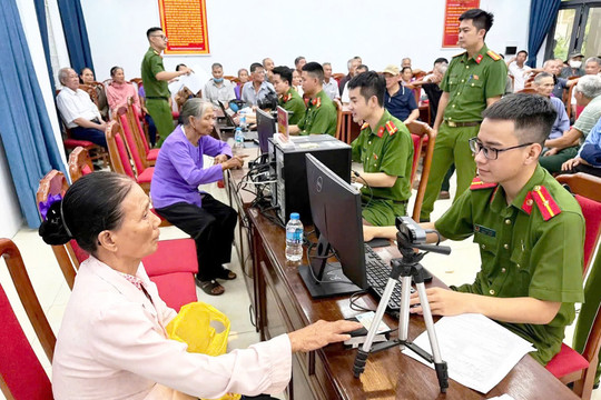 Tri ân quá khứ, bồi đắp sức mạnh tương lai