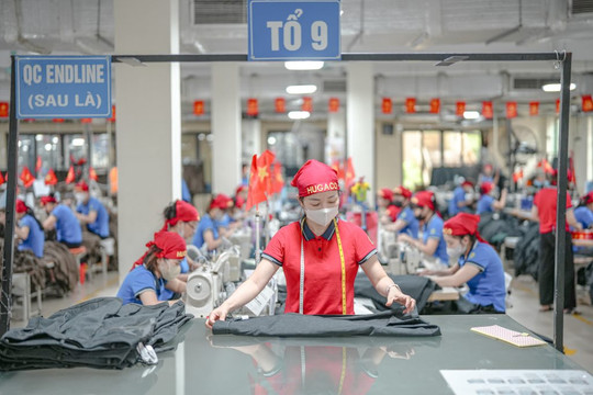 Mỹ áp thuế mới lên hàng nhập khẩu: Doanh nghiệp Việt ứng phó ra sao?