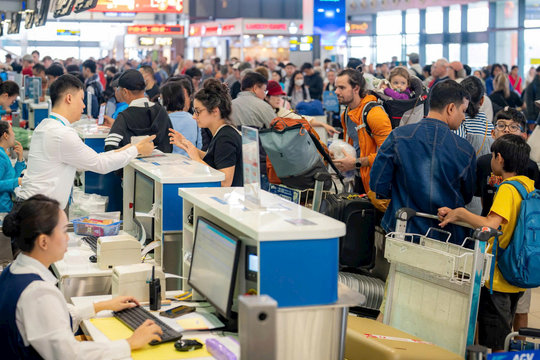 Hơn 76 triệu lượt khách thông qua các cảng hàng không