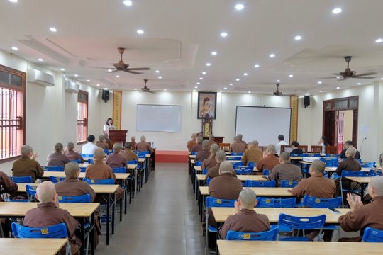 Hà Nội: Tuyên truyền, quán triệt pháp luật tín ngưỡng, tôn giáo cho chư tôn đức tăng, ni Trường hạ chùa Vạn Phúc