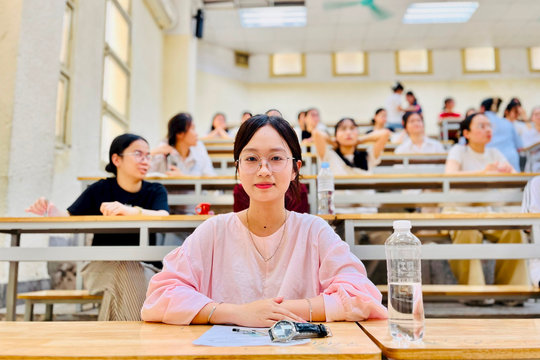 Tuyển sinh đại học 2026: Dự báo điểm chuẩn biến động nhẹ