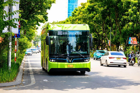 Triển khai chính sách hỗ trợ chuyển đổi phương tiện giao thông