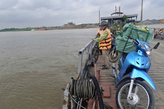 Xã Phú Xuyên: Nghiêm cấm hoạt động nhiều bến thuỷ nội địa trong mùa mưa bão