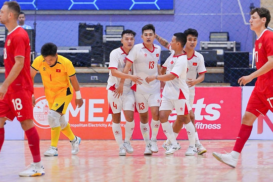 Tuyển futsal Việt Nam cầm hòa Nga tại Thái Lan