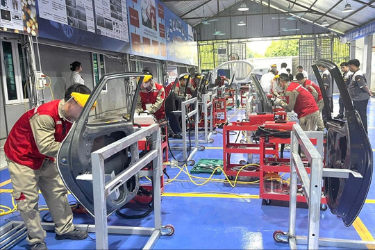 Kết nối nhà trường - doanh nghiệp: Đưa đào tạo đến gần thực tiễn