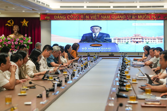 Hội nghị Ngoại giao lần thứ 33: Thành ủy Hà Nội tiếp sóng phiên họp về đối ngoại Đảng và đối ngoại nhân dân