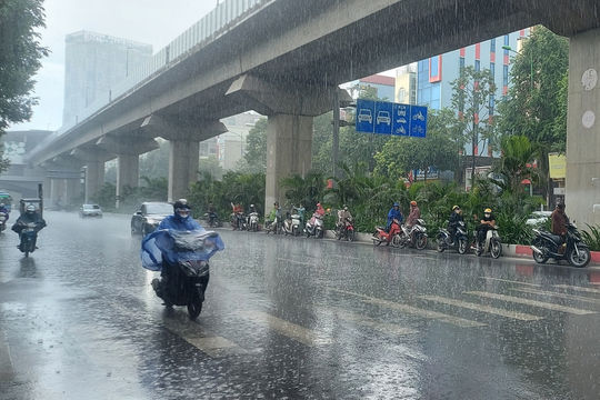 Hà Nội mưa lớn trên diện rộng đến ngày 7-8