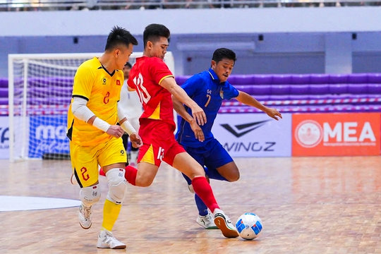 Tuyển futsal Việt Nam ngược dòng cầm hòa trước Thái Lan