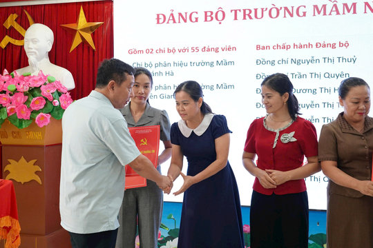 Xã Thường Tín: Thành lập 11 Đảng bộ trường học, tăng cường vai trò lãnh đạo trong các cơ sở giáo dục