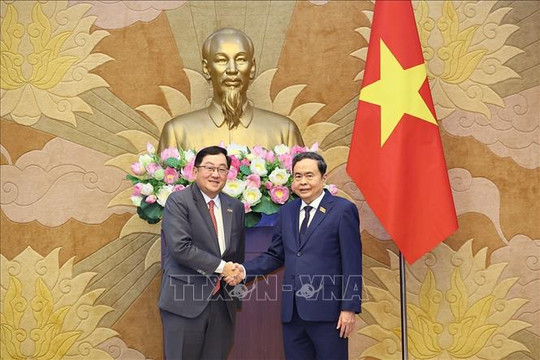 Chủ tịch Quốc hội Trần Thanh Mẫn tiếp Đại sứ Malaysia Tan Yang Thai chào từ biệt