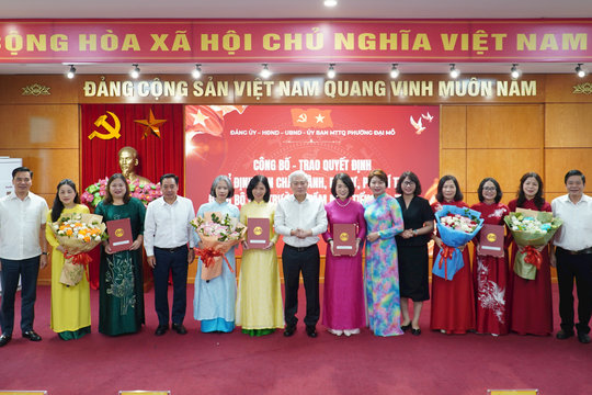 Phường Đại Mỗ công bố các quyết định thành lập trường và công tác cán bộ ngành giáo dục