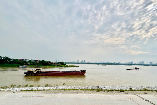 Thuỷ điện điều tiết lũ: Hà Nội lưu ý các xã, phường ven sông Hồng, sông Đuống chủ động ứng phó