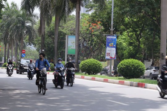 Hà Nội bước vào đợt nắng nóng nhiều ngày