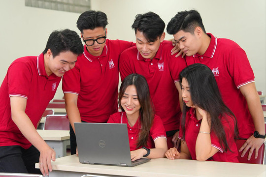 Điểm chuẩn đại học 2026: Ngành nào đang lên, ngành nào hạ nhiệt?