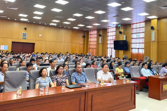 Phường Bạch Mai thực hiện 4 thủ tục hành chính của Đảng trên môi trường điện tử