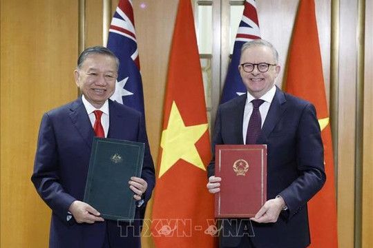 Tổng Bí thư, Chủ tịch nước Tô Lâm chứng kiến trao các văn kiện hợp tác giữa Việt Nam - Australia