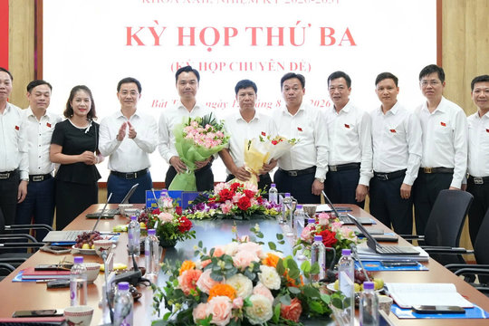 Đồng chí Hoàng Anh Tú được bầu làm Chủ tịch HĐND xã Bát Tràng