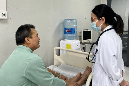 Ăn thịt chó nghi nhiễm bả chuột, bệnh nhân ung thư nguy kịch