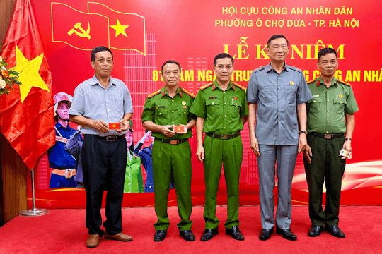 Cựu Công an nhân dân phường Ô Chợ Dừa phát huy truyền thống, tri ân đồng đội