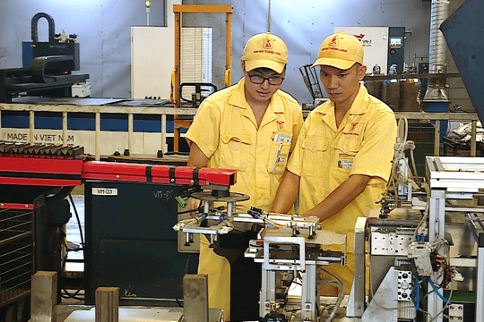 Người thợ biết “nói chuyện với các cỗ máy”