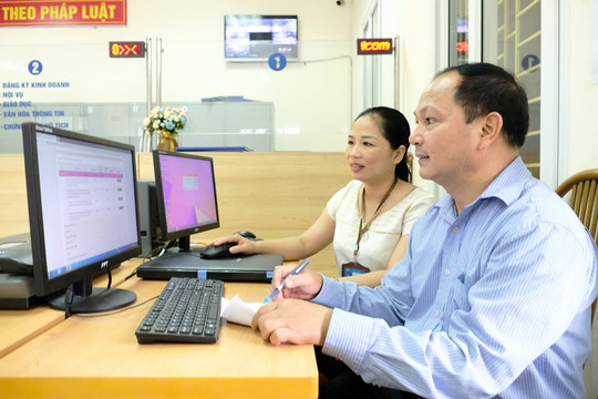 Từ “Bình dân học vụ” tới “Bình dân học vụ số”: Bồi đắp năng lực nội sinh trong kỷ nguyên số