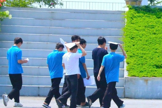 Đề thi lại ngữ văn tại Tuyên Quang có tính thực tiễn cao, độ khó tương đương lần 1