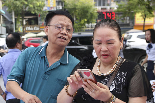 Phường Vĩnh Tuy đưa tiện ích số đến gần người dân